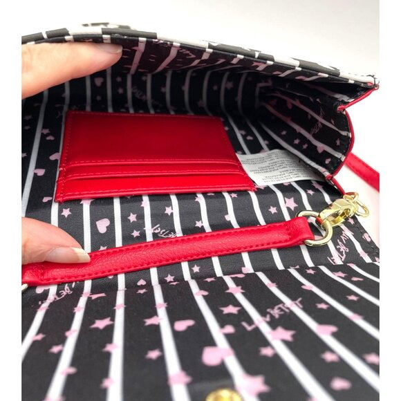 NWOT Betsy Johnson Embroidered Heart Crossbody w Coin Bag - Picture 3 of 4